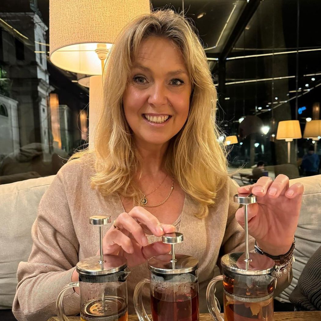 Te jeansy odejmują lat. Model w stylu Wachowicz kupisz w Reserved. Przeceny we Wrangler, BIG STAR